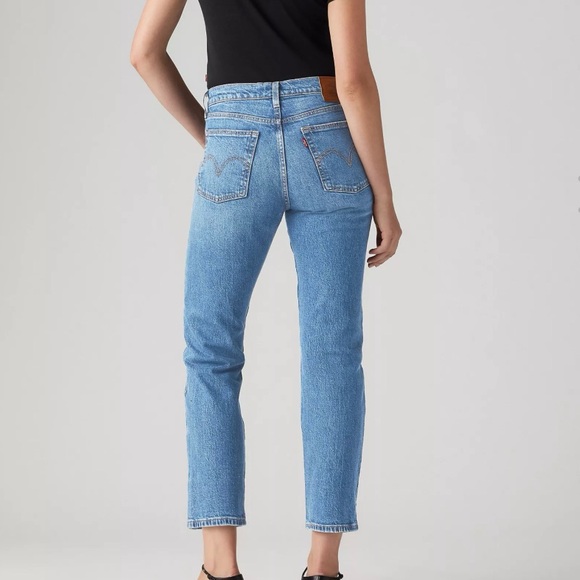 Levi's Denim - Levi’s Size 30 Wedgie Straight Fit Women’s Jeans in Christina Light Wash